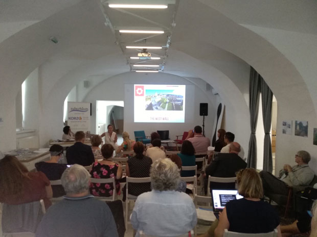 Кула сведок векова